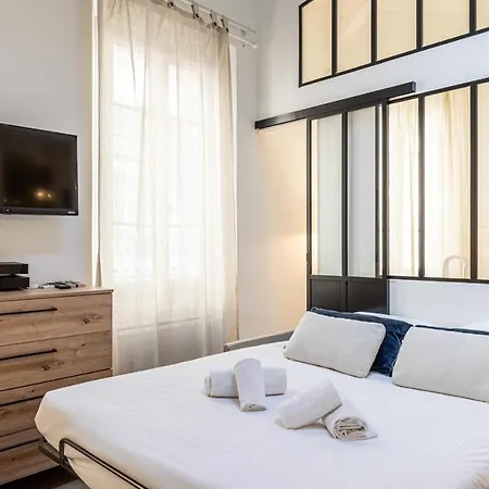 아파트 Renovated Duplex - Croisette Golden Square