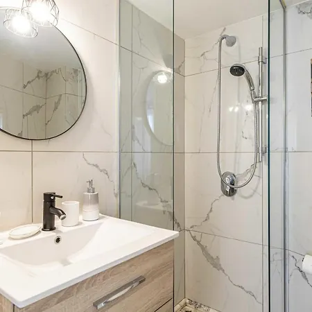 Renovated Duplex - Croisette Golden Square カンヌ